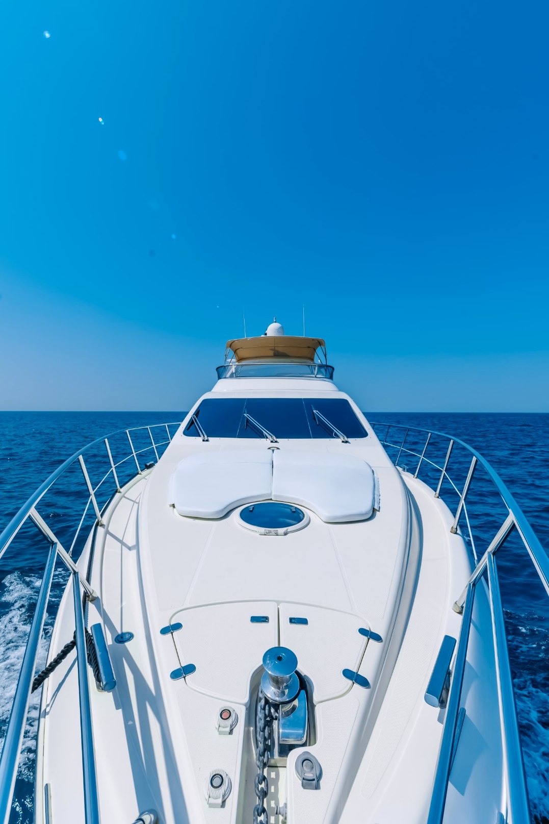 Photo 7 of Azimut White Pearl