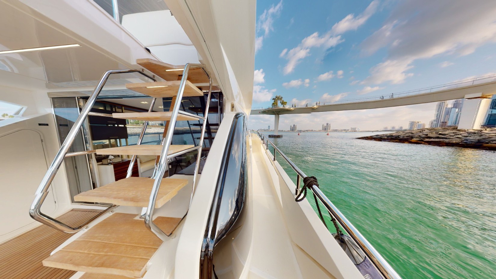 Photo 10 of Ferretti 67 ft