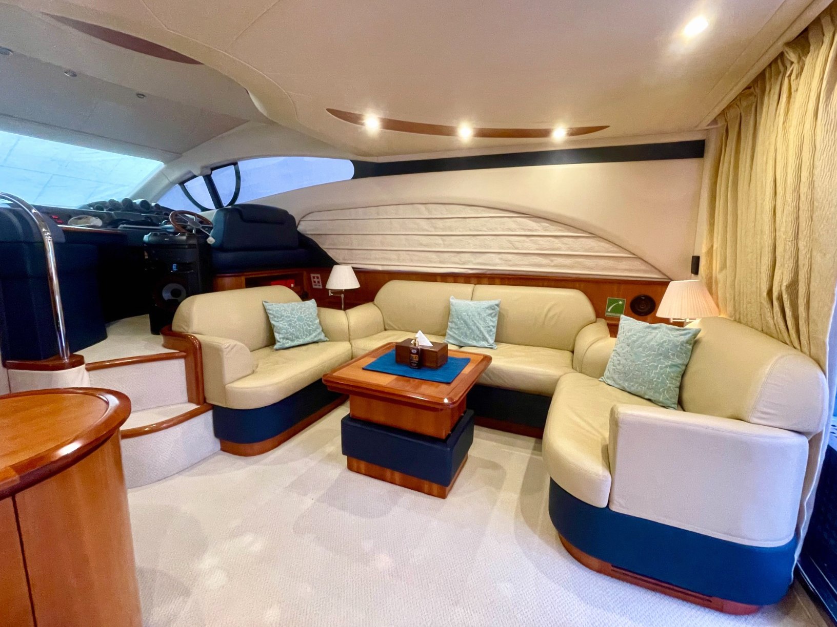 Photo 6 of Azimut Grand Crew