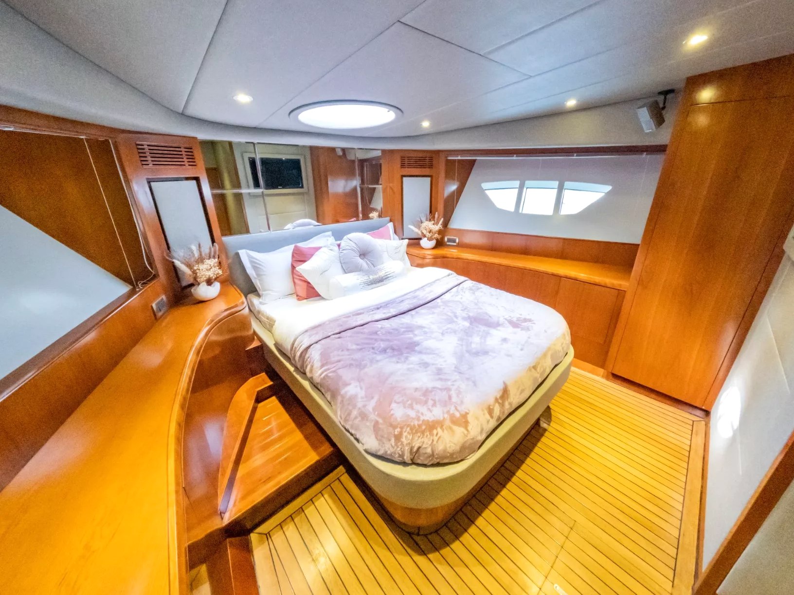 Photo 8 of Azimut Lana