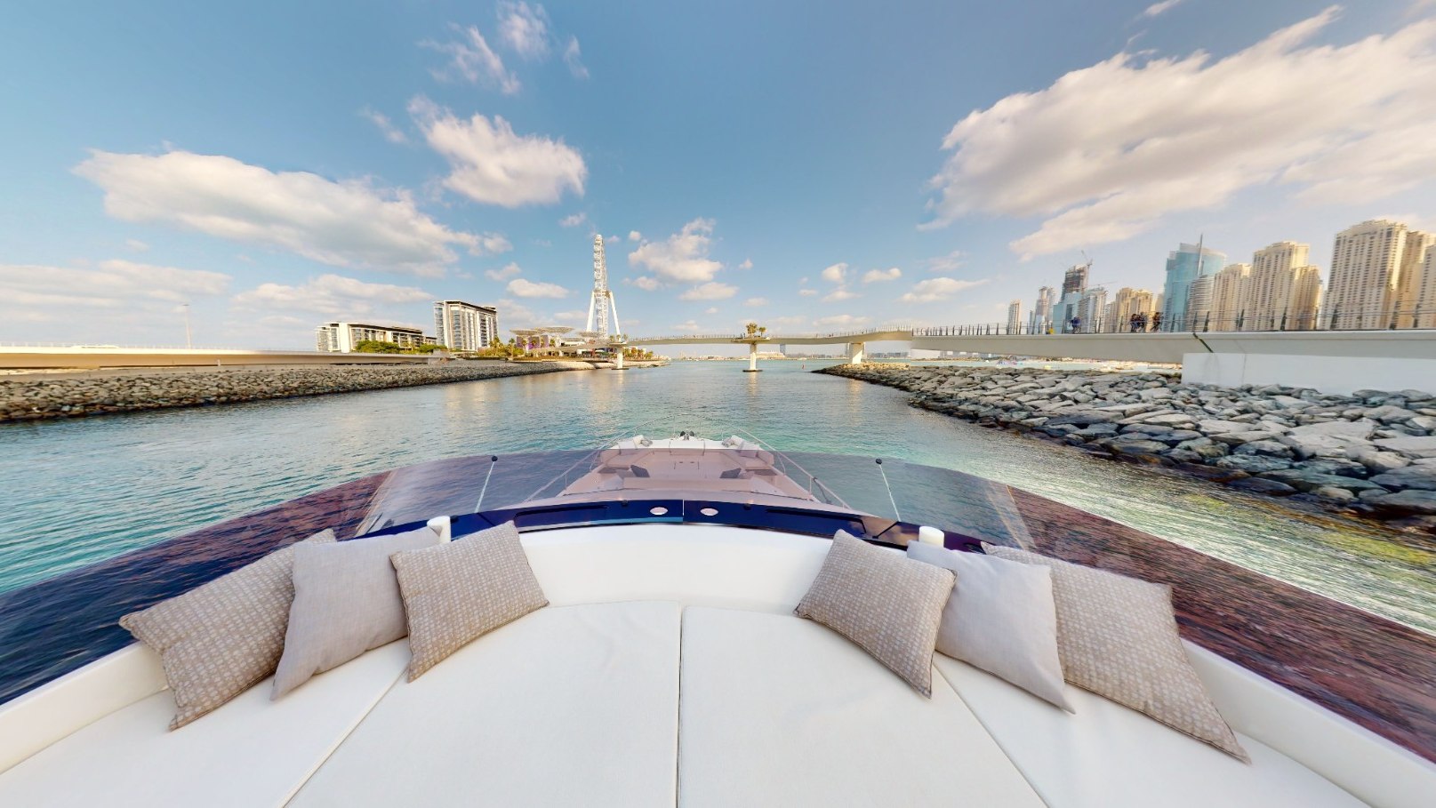 Photo 3 of Ferretti 67 ft