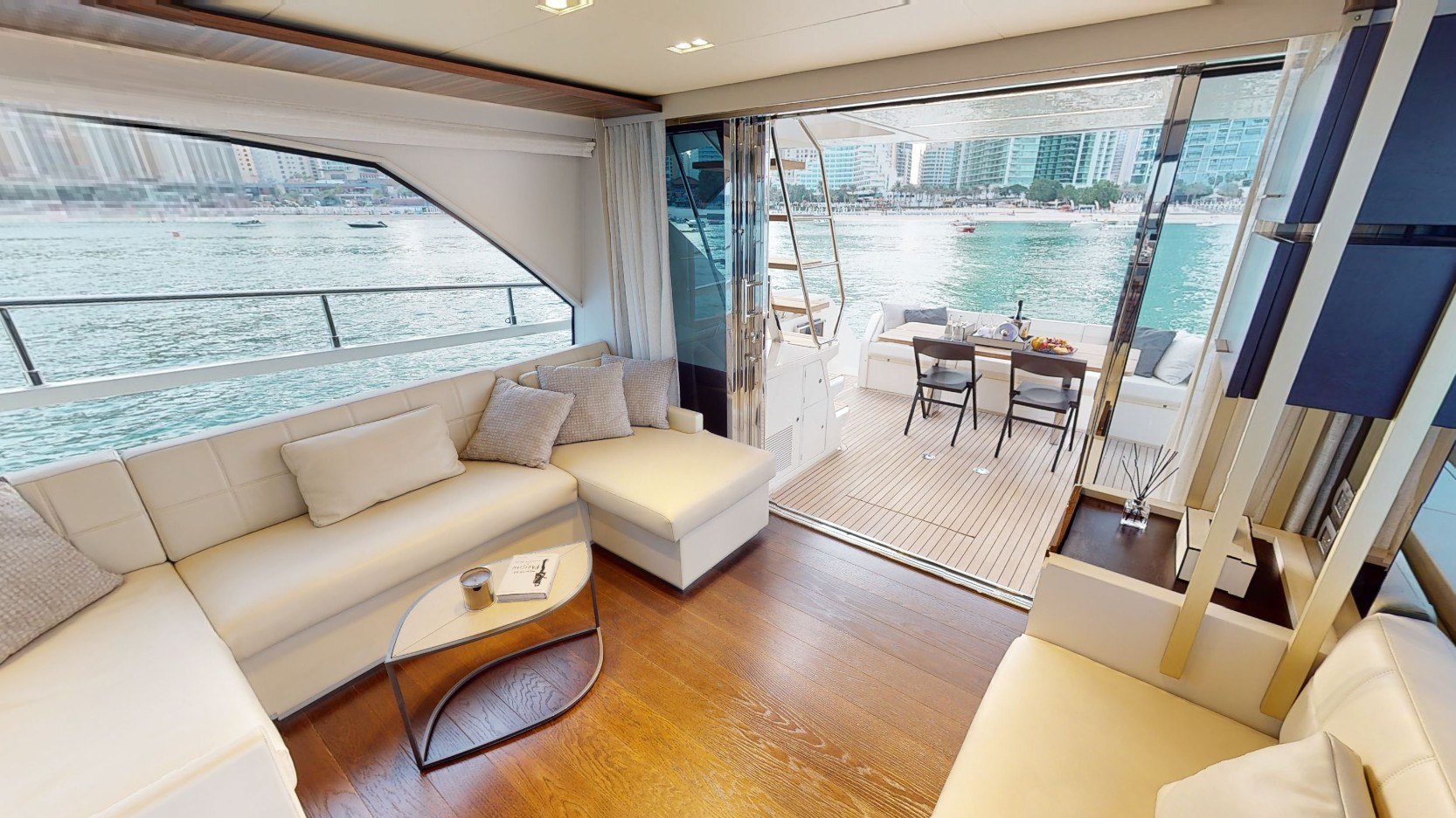 Photo 15 of Ferretti 67 ft