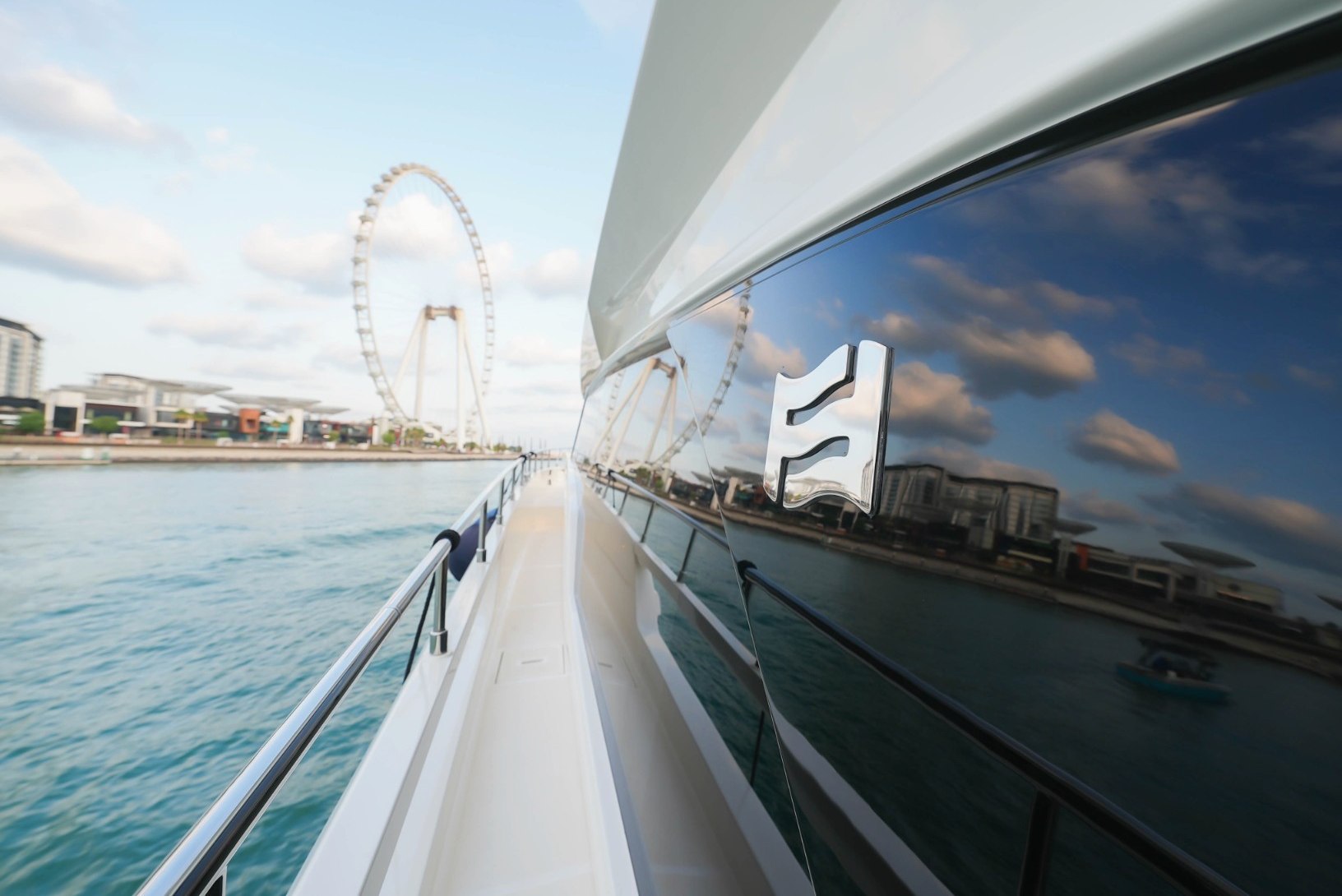 Photo 9 of Ferretti 67 ft
