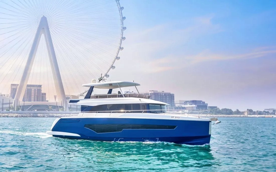 Sky Walker Taka Blue yacht in Dubai