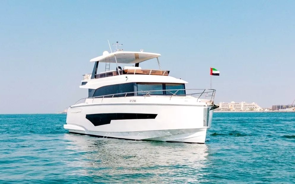 Sky Walker Maka yacht in Dubai