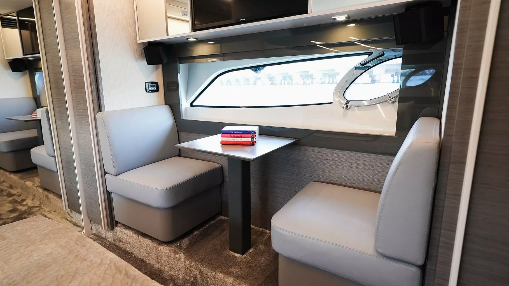 Photo 9 of Pershing 5X Shark Grey