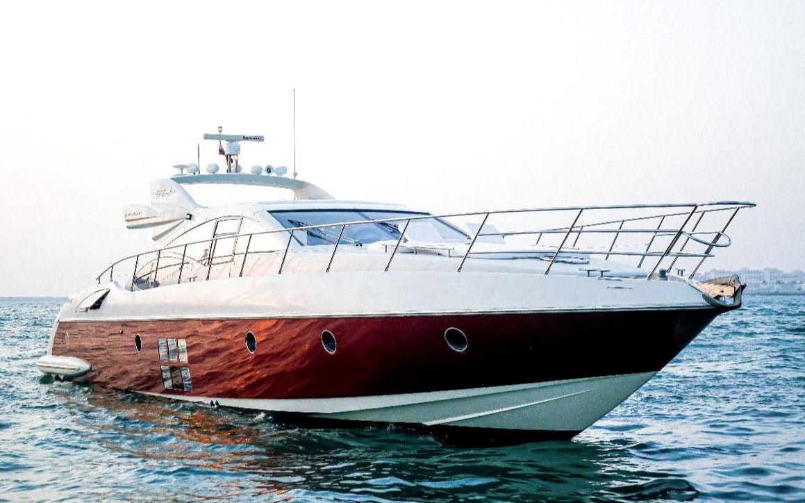 Azimut Sura yacht in Dubai
